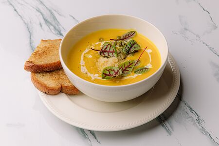 Крем-суп из тыквы с киноа