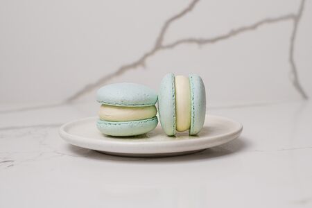 Макарон Кокос-шоколад 