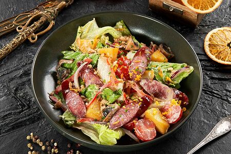 Салат Охотничий с карловскими колбасками