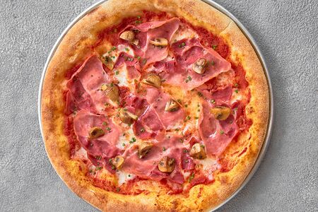 Ветчина и грибы