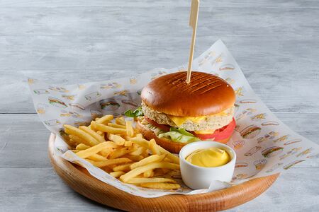 Чикен-чиз бургер