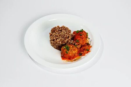 Тефтели с гречей