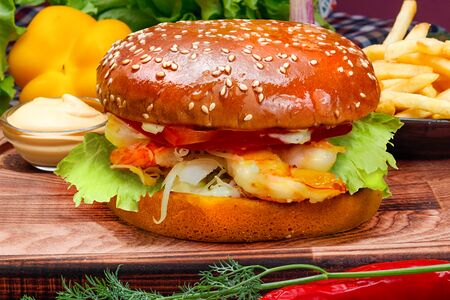 Бургер с креветками стандартный