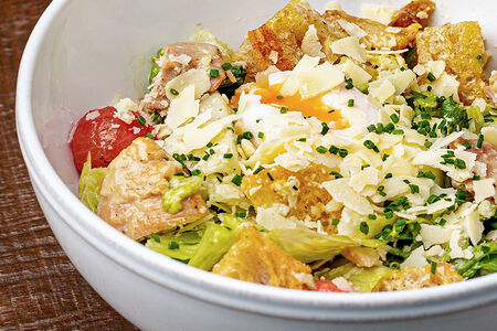 Царь-цезарь с цыпленком на углях