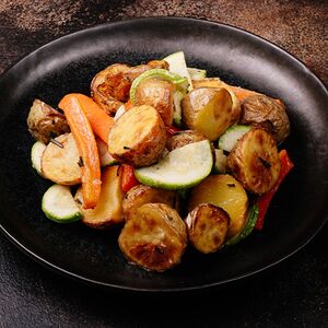 Картофель бейби с овощами