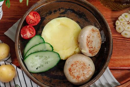 Биточки из волжской рыбы