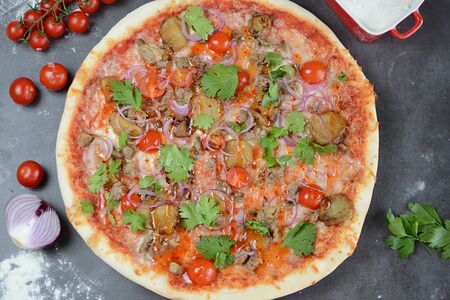Пицца с рубленой бараниной