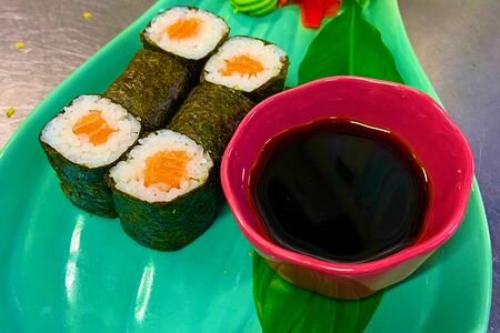 Мини-ролл Лосось