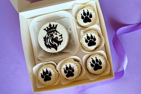 Набор Бенто-торт Лев и 5 капкейков