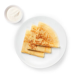 Блины со сметаной