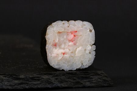 Ролл с крабом