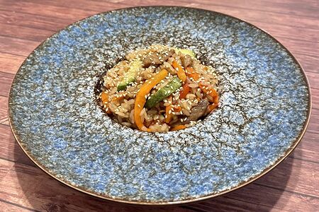 Рис со свининой и овощами