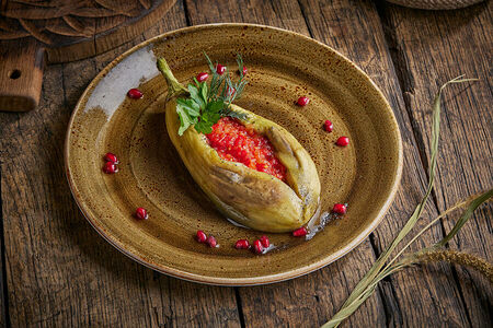 Баклажан с аджикой