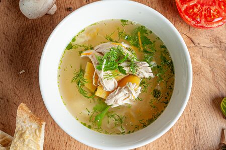 Куриный суп с яйцом
