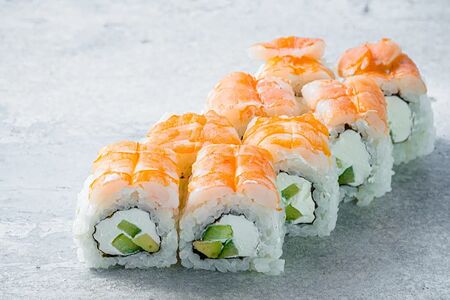 Филадельфия с тигровыми креветками