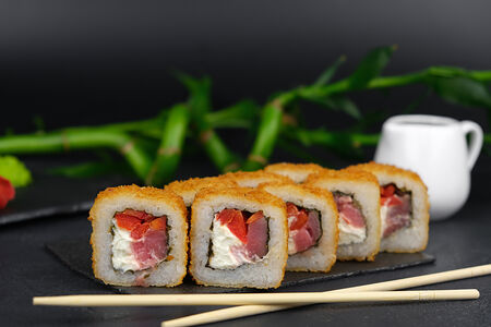 Ролл Темпура Магуро