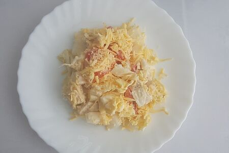 Салат овощной с курицей