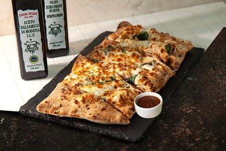 Сырная фокачча