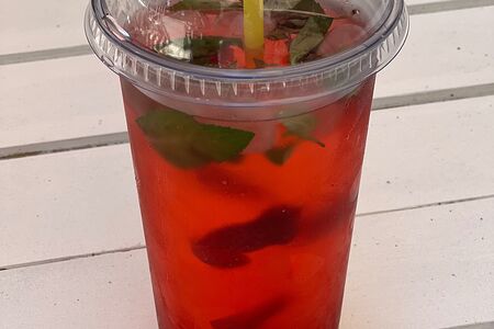 Домашний лимонад Клубника и мята 