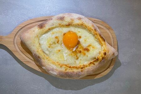 Хачапури по-аджарски