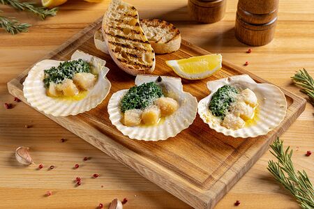 Гребешки запеченные