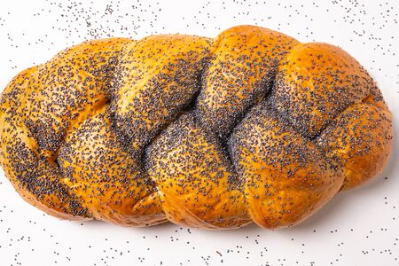 Плетенка с маком