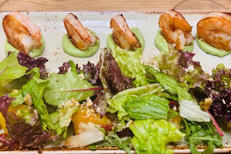 Креветки с гуакамоле