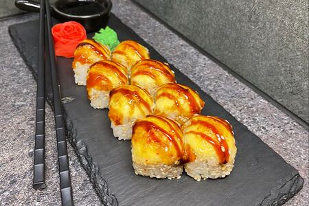 Запеченный с крабом в кунжуте Max