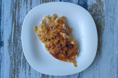 Куриное филе, запечённое под сыром