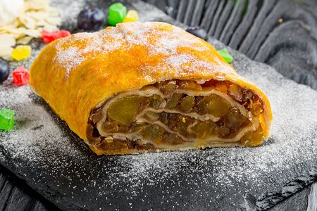 Яблочный штрудель