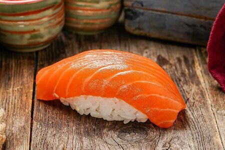 Суши Лосось