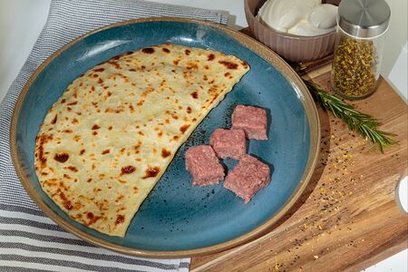 Кутаб с говядиной