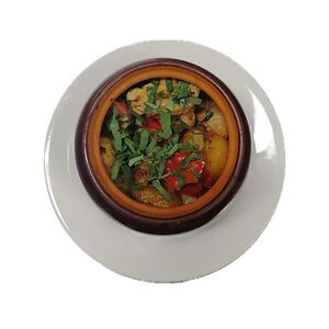 Баранье жаркое в горшочке