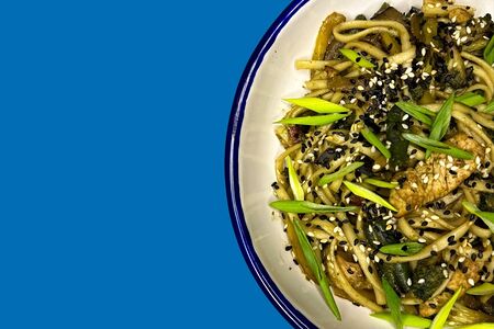 Wok с курицей