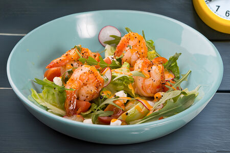 Салат с креветками