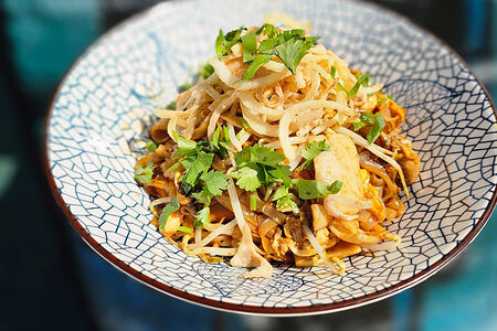 Пад Тай с морепродуктами в тамариндовом соусе