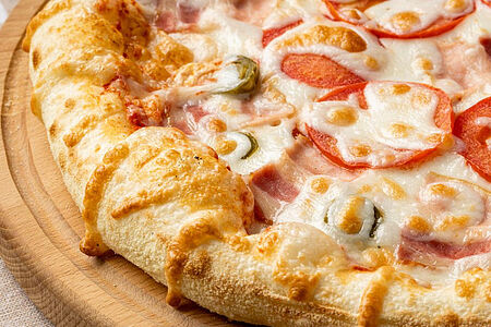 Пицца с беконом