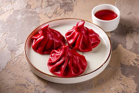 Хинкали в вине с говядиной и свининой острые 