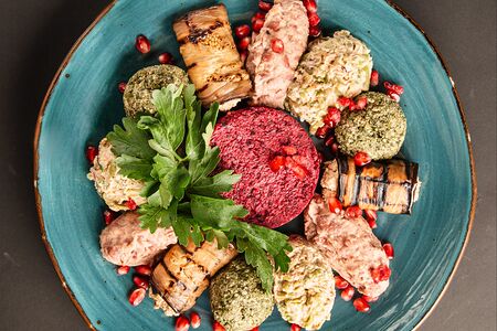 Ассорти пхали