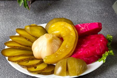 Соленье Чеснок