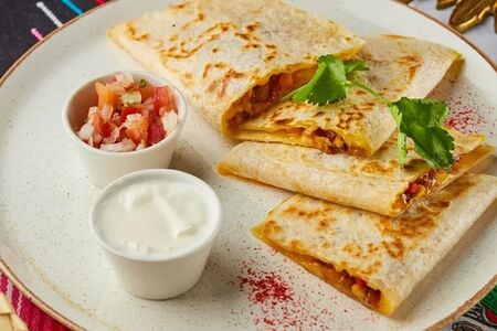 Кесадилья Гринга со свининой