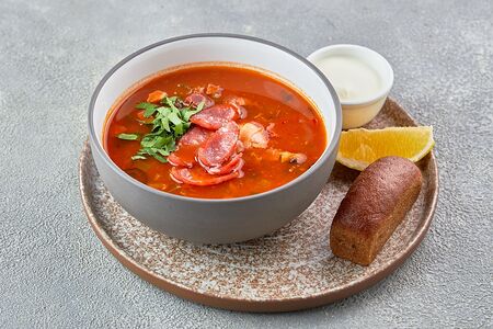 Солянка мясная