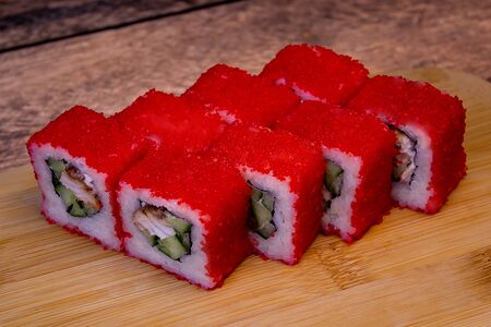 Калифорния с угрем