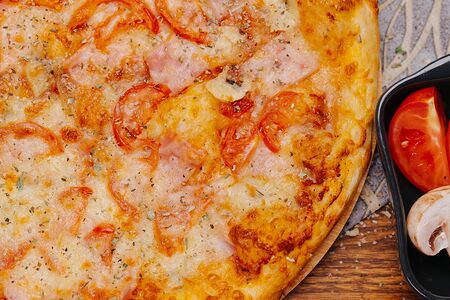 Пицца Ветчина-грибы