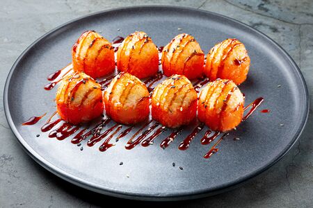 Запеченный ролл Асуна со снежным крабом