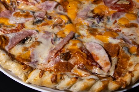 Пицца Ветчина-грибы