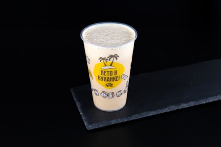 Молочный коктейль Манго-маракуйя