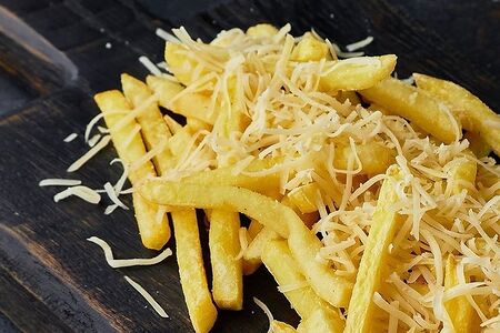 Картофель фри с пармезаном