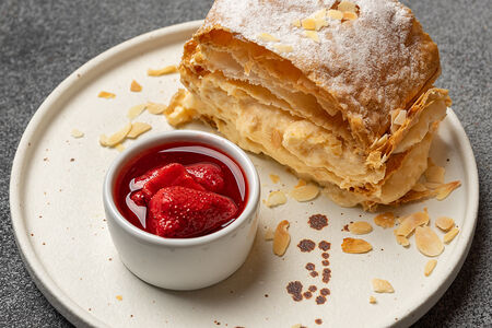 Мильфей с малиной 