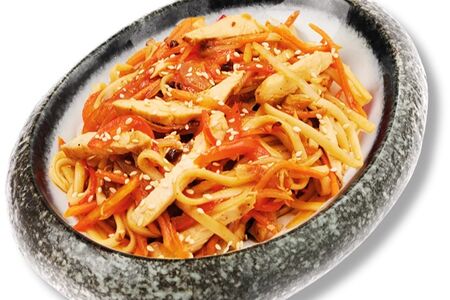 Удон в соусе Пад-Тай